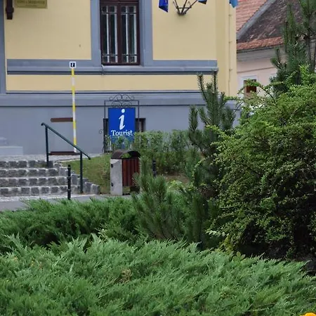 Casa Liszt Апартаменти *